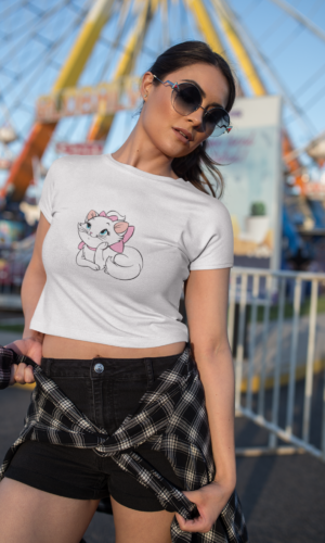 Stylish and Versatile Cropped Top