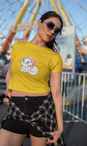 Stylish and Versatile Cropped Top